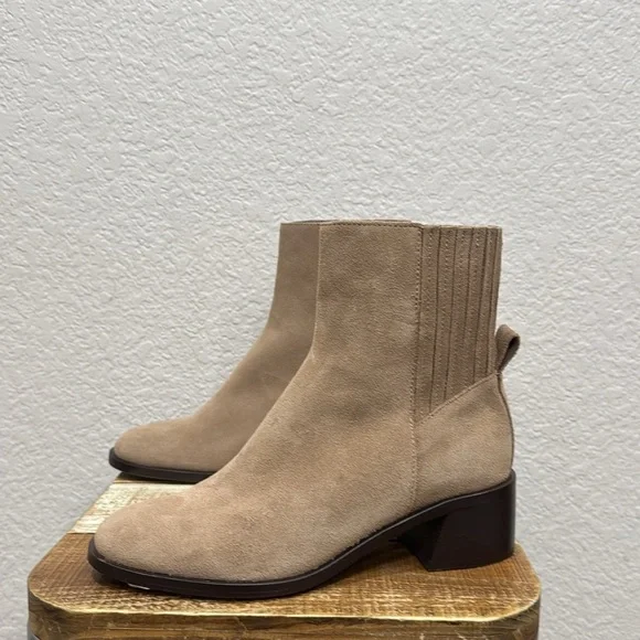Dolce Vita Taupe Ankle Booties - Picture 4 of 9